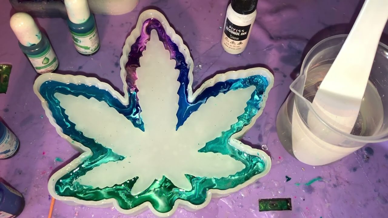 DIY Luxury Trippy Stoner Cannabling Ashtray| Crafting w/ CS 💜| Using Alcohol Ink In Resin