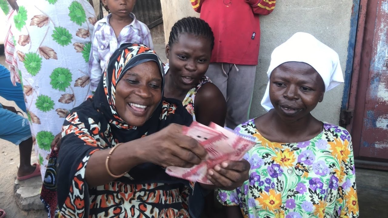 MUENDELEZO:DADA ANAYENYANYASWA NA NDUGU YAKE TUMBO MOJA/BAADA YA KWENDA POLISI/APATA MSAADA