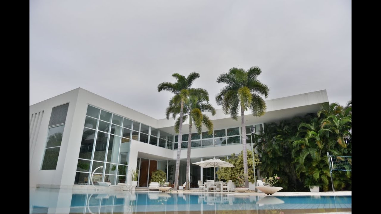 📍Mans&atilde;o triplex de 2.383m&sup2;, 8 su&iacute;tes no condom&iacute;nio Malibu - Barra da Tijuca