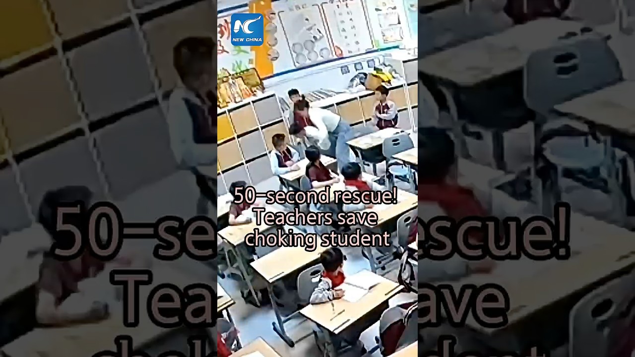 50-second rescue! Teachers save choking student
