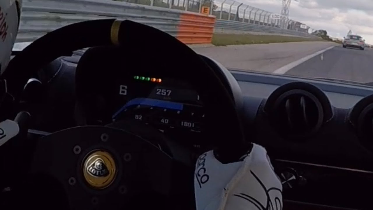Lotus Exige 430 Cup IDS vs Porsche 992 991.2 GT3 circuit de Dijon