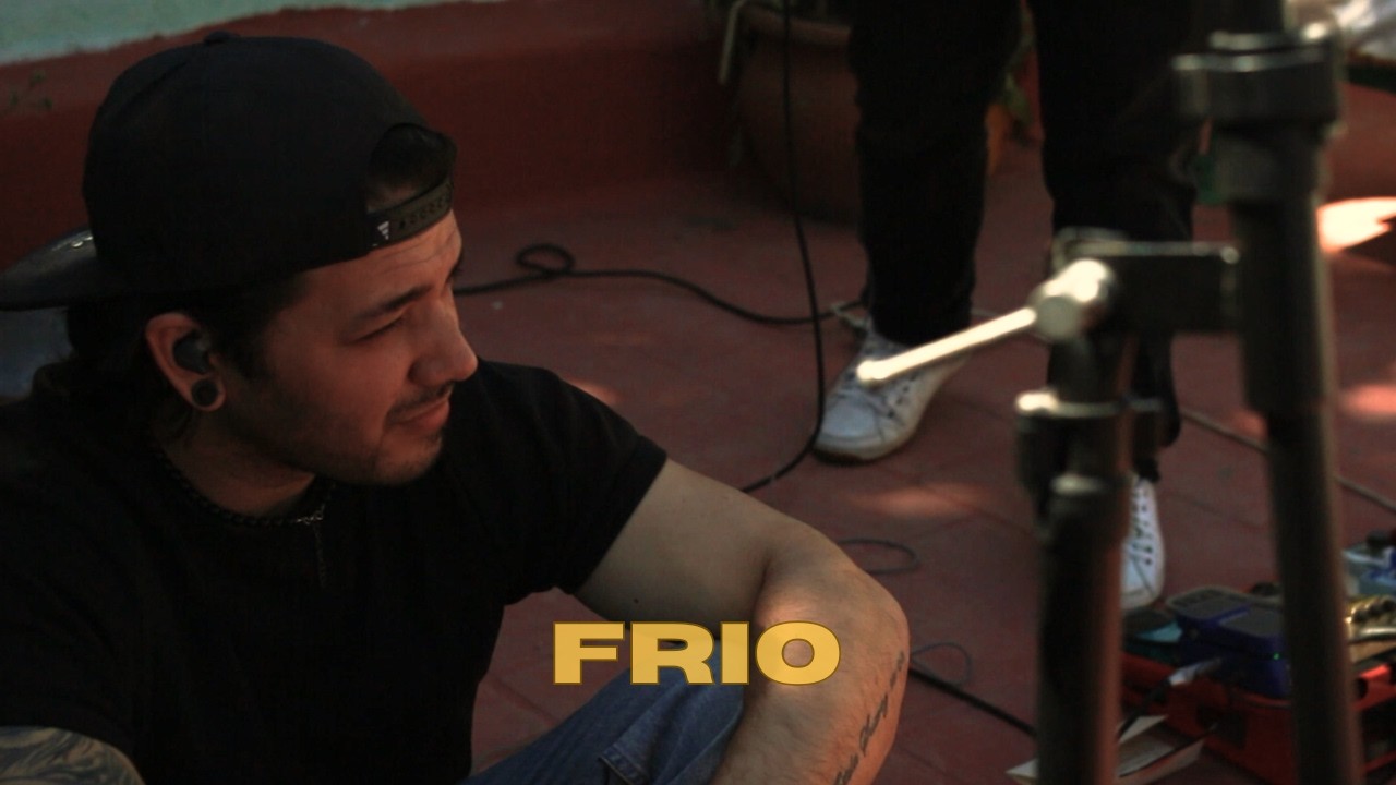 Entrenados para la Caída - Frio en vivo