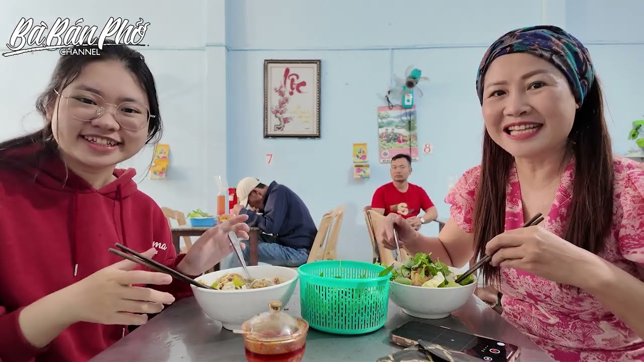 0131 Mùng 2 Tết - ĂN SÁNG - CÀ PHÊ ĐẶC SẢN LAGI Bình THuận | Bà Bán Phở