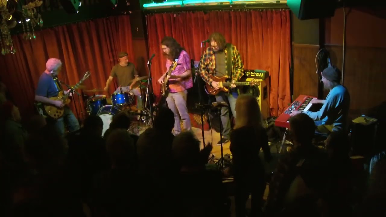 2025-12-17 Set1 Danny's Live Dead at Peri's Tavern