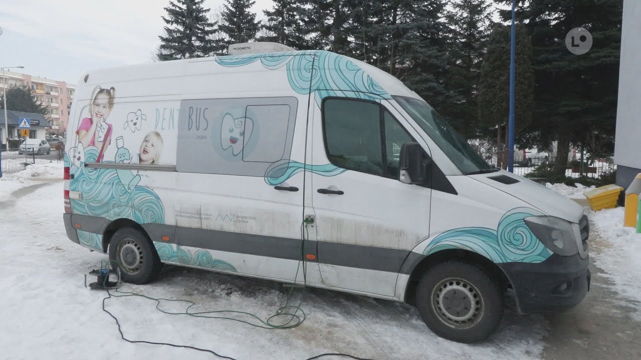 Dentobus w Ostrowcu Świętokrzyskim. Bezpłatne usługi stomatologiczne dla dzieci | LOKALNA.TV