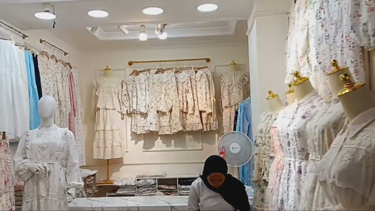 Pergi ke Pasar Andir dan Pasar Baru Kota Bandung