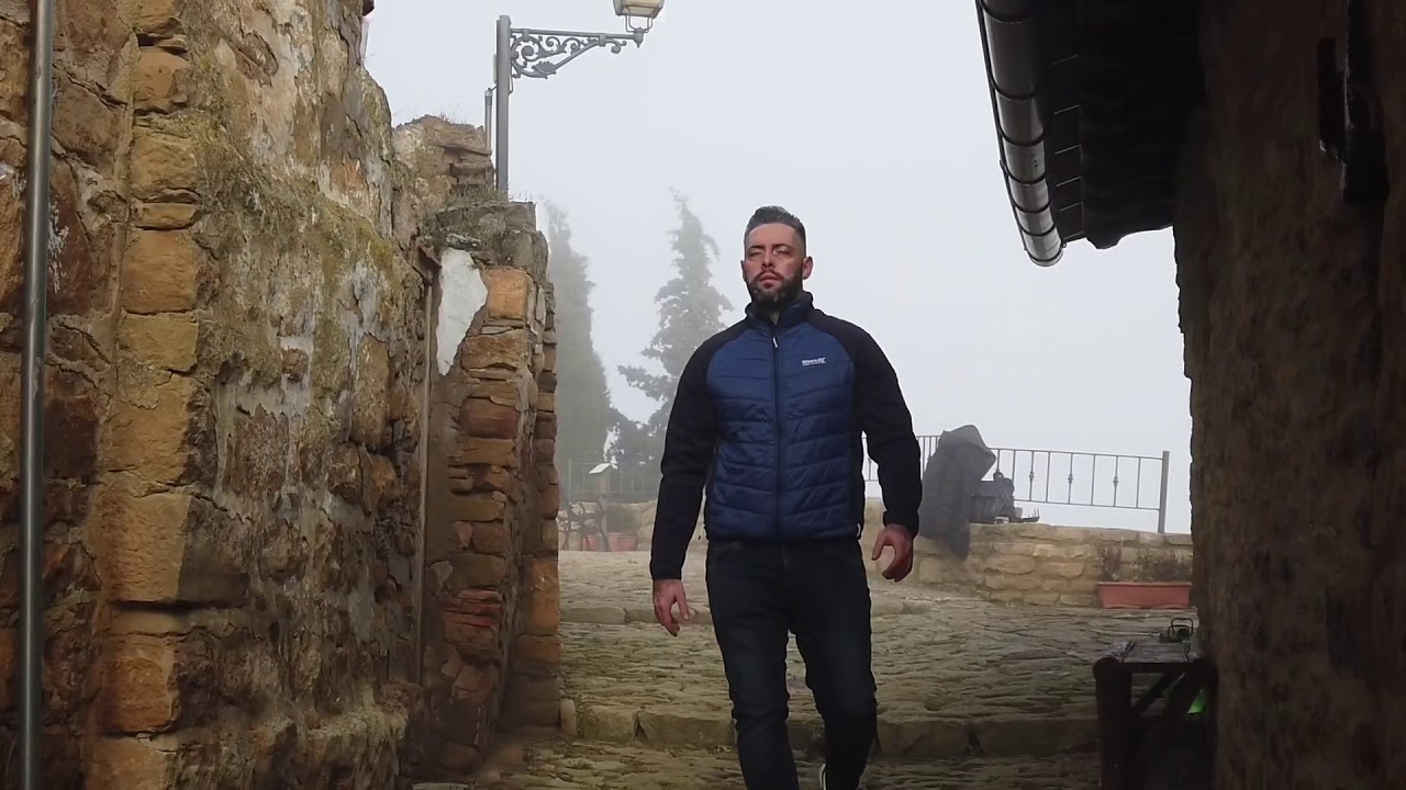 Gallipienzo en la niebla