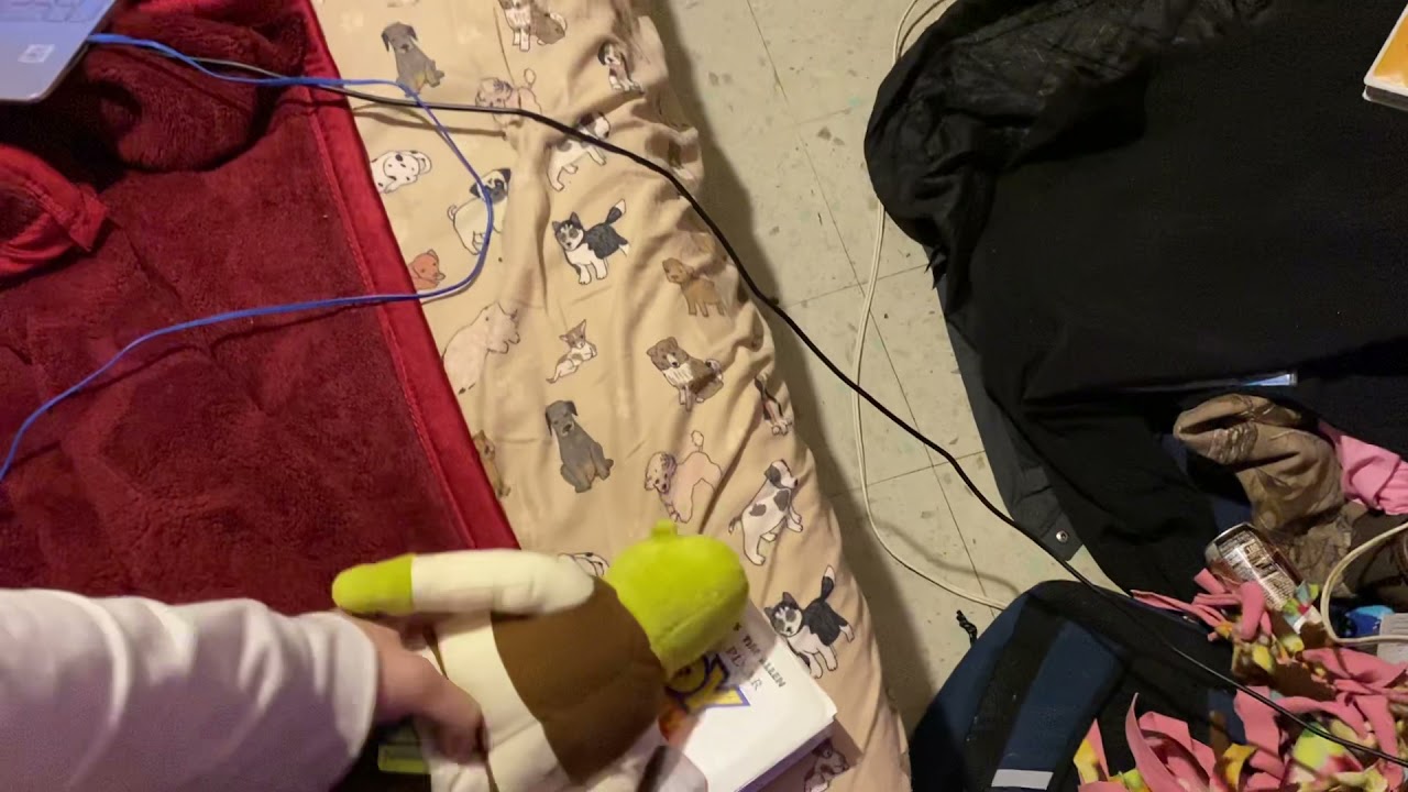 Shrek Watches THX Logo (Toy Story 2 VHS Version)