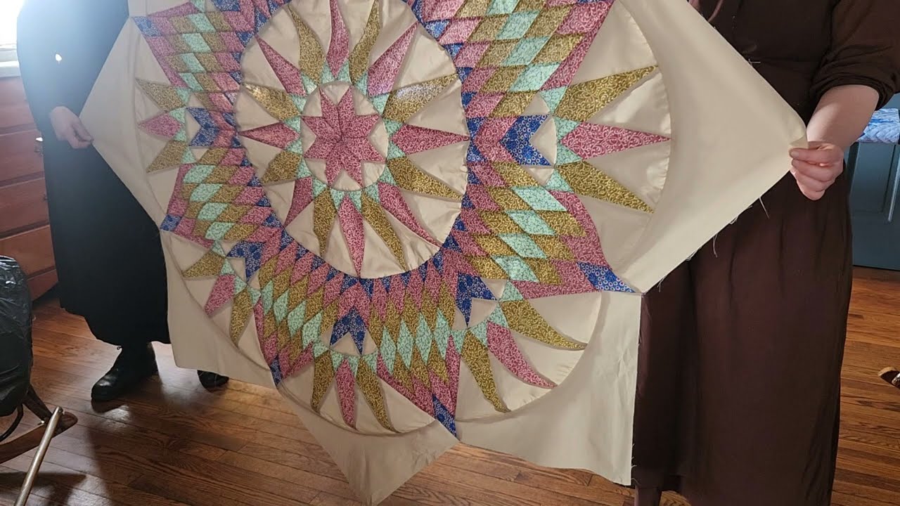 AMONG THE AMISH - VARIATIONS IN QUILTING