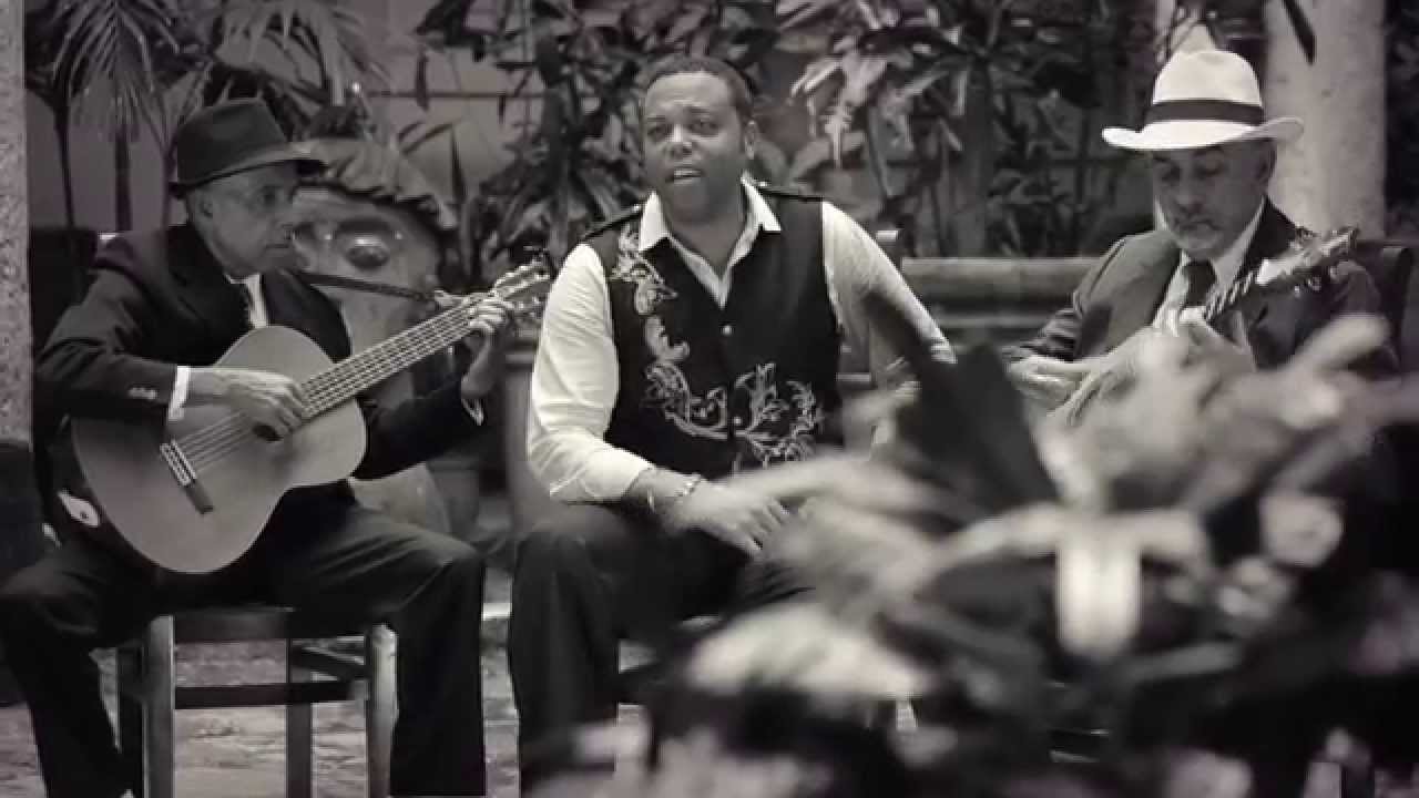 Adonis Puentes y Pancho Amat - Veinte Años (Homenaje a María Teresa Vera)