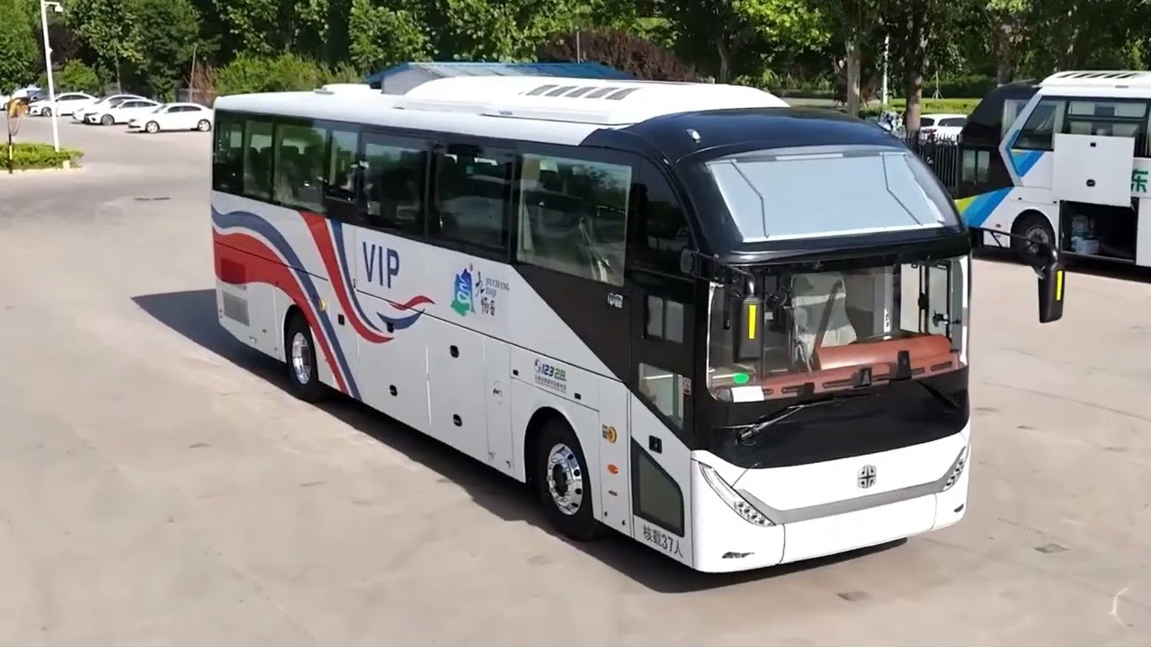 #中通客车#旅团客车 中通H12高端旅游客车奔赴大美新疆！