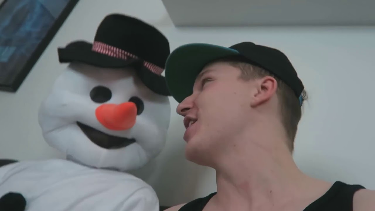 ⛄🎵LUMIUKKO B&Auml;NGERI!🎵 [1080p]