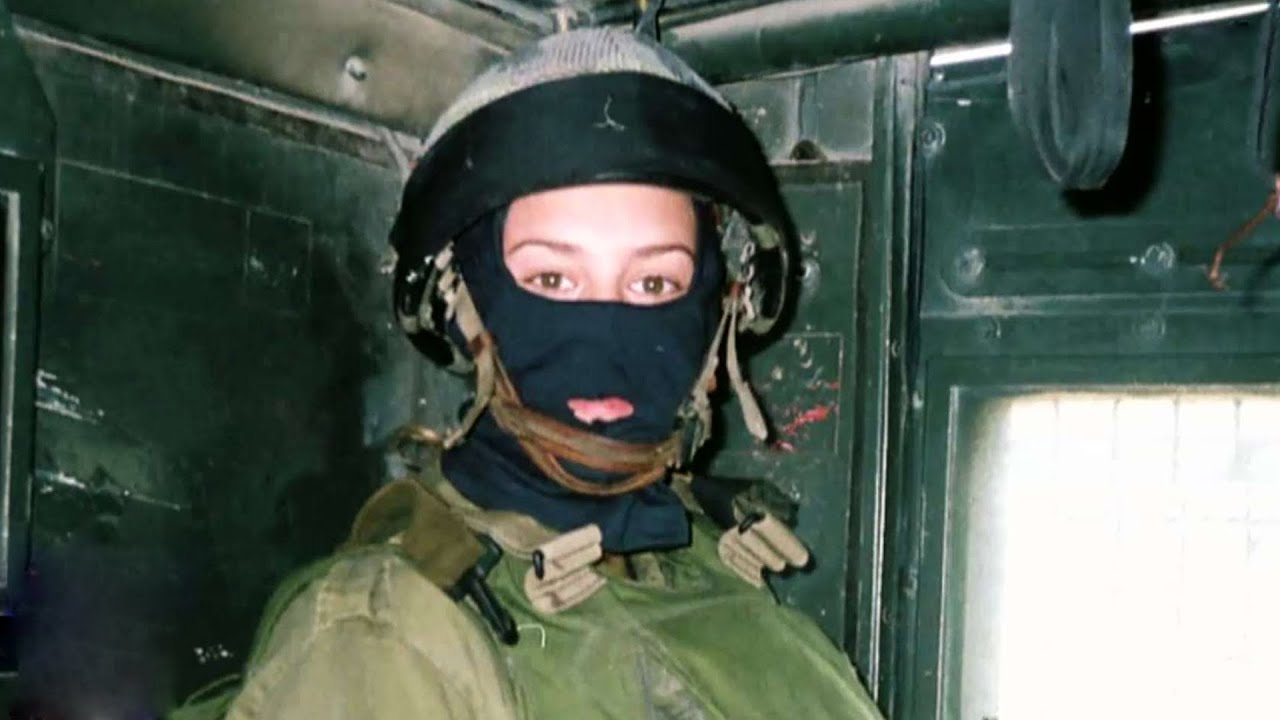 אלופת הנינג'ה, המסתערבת והקרבית: הנשים שמנפצות תקרות זכוכית
