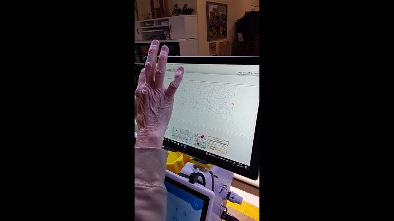 QCT6 Pro with Gold, setting up to quilt a design in Power Panto