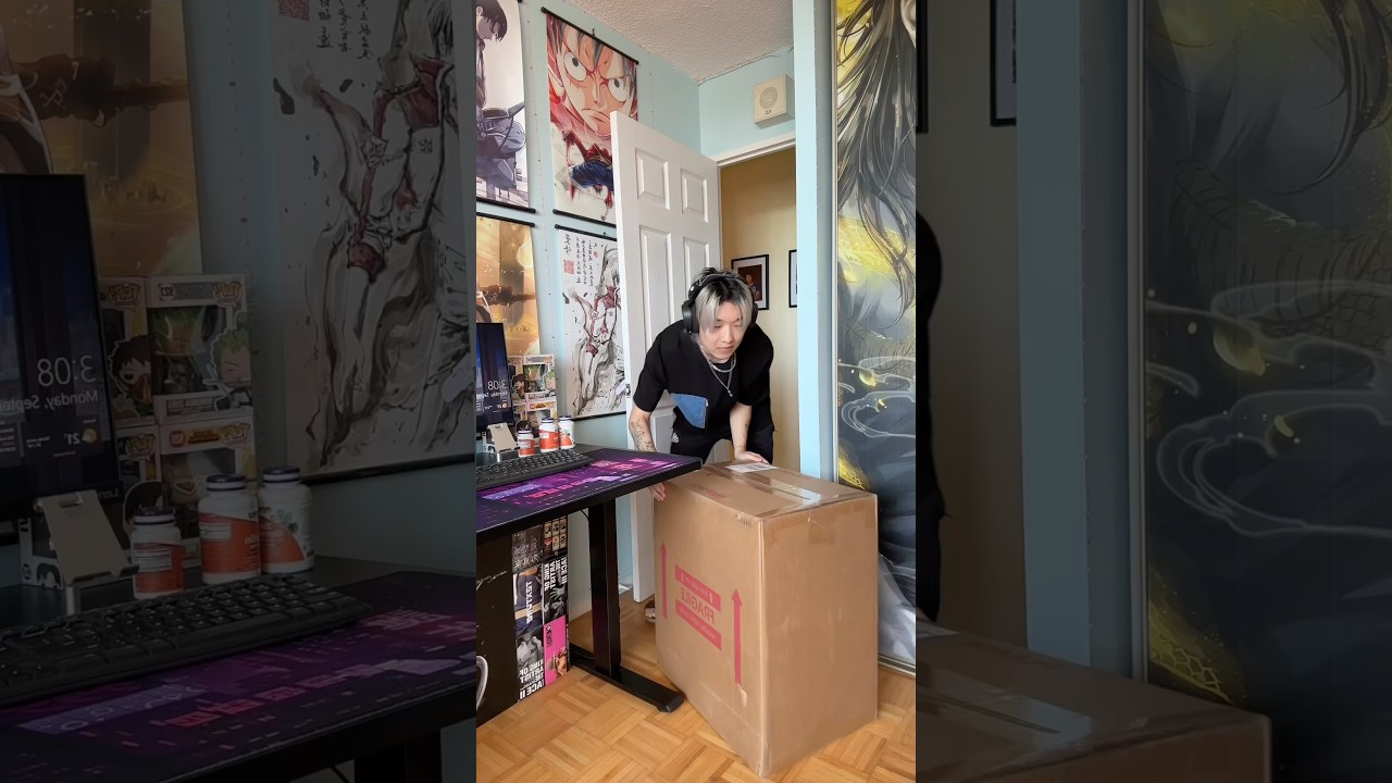 The best anime unboxing that I've ever done @StarforgeSystems