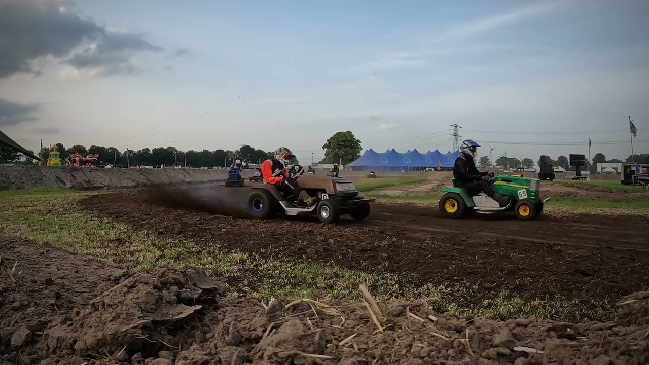 Gazonmaaierrace  NK Ospel 14-06-2025 Manche 4 Jurywagen