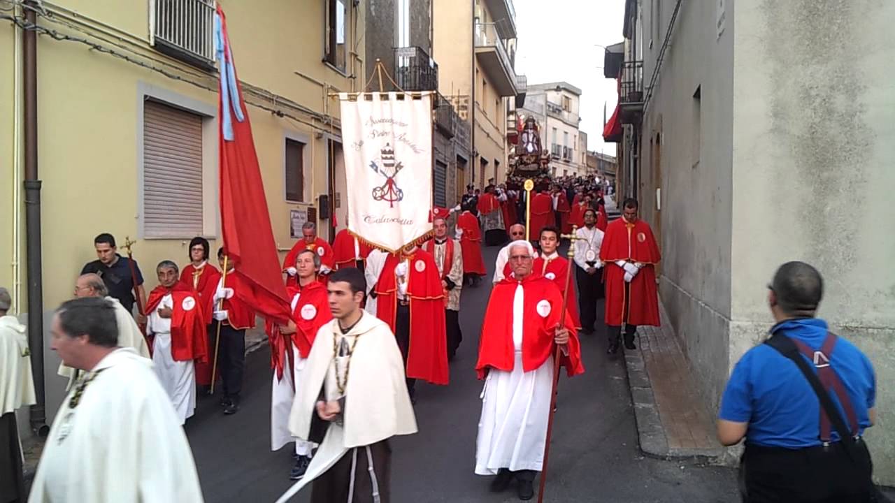 Calascibetta - Processione 2012 SAN PIETRO IN VINCOLI PATRONO DELLA CITTA'