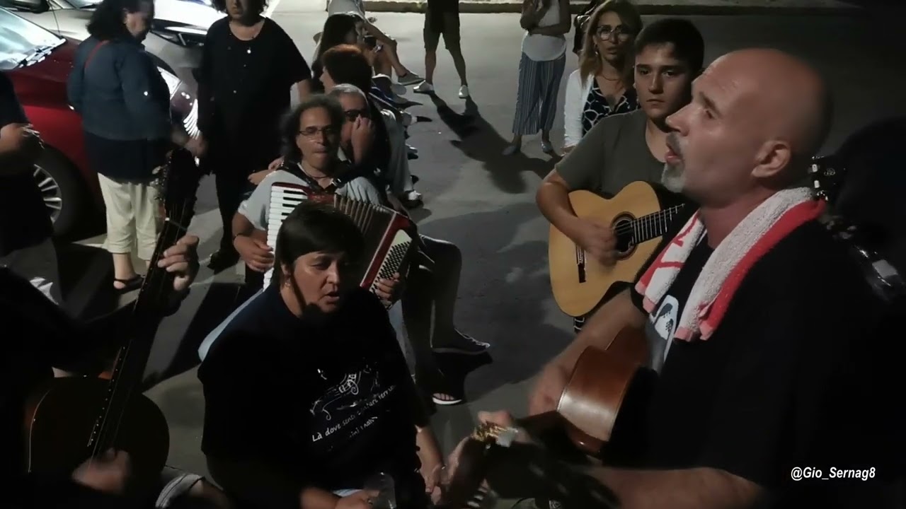 Calasetta - gruppo Serenate - IO CANTO -