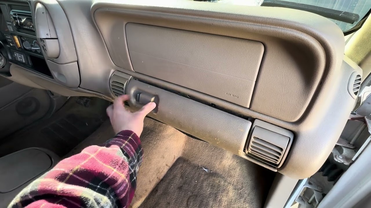 How to replace blower motor resistor and mode actuator 95-99 Chevrolet K1500 