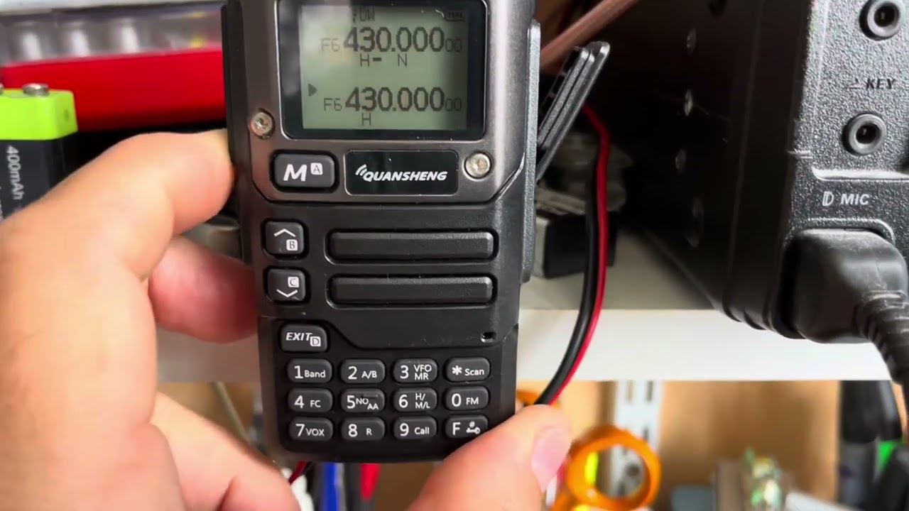 Quansheng UVK5 messaging/sms test.