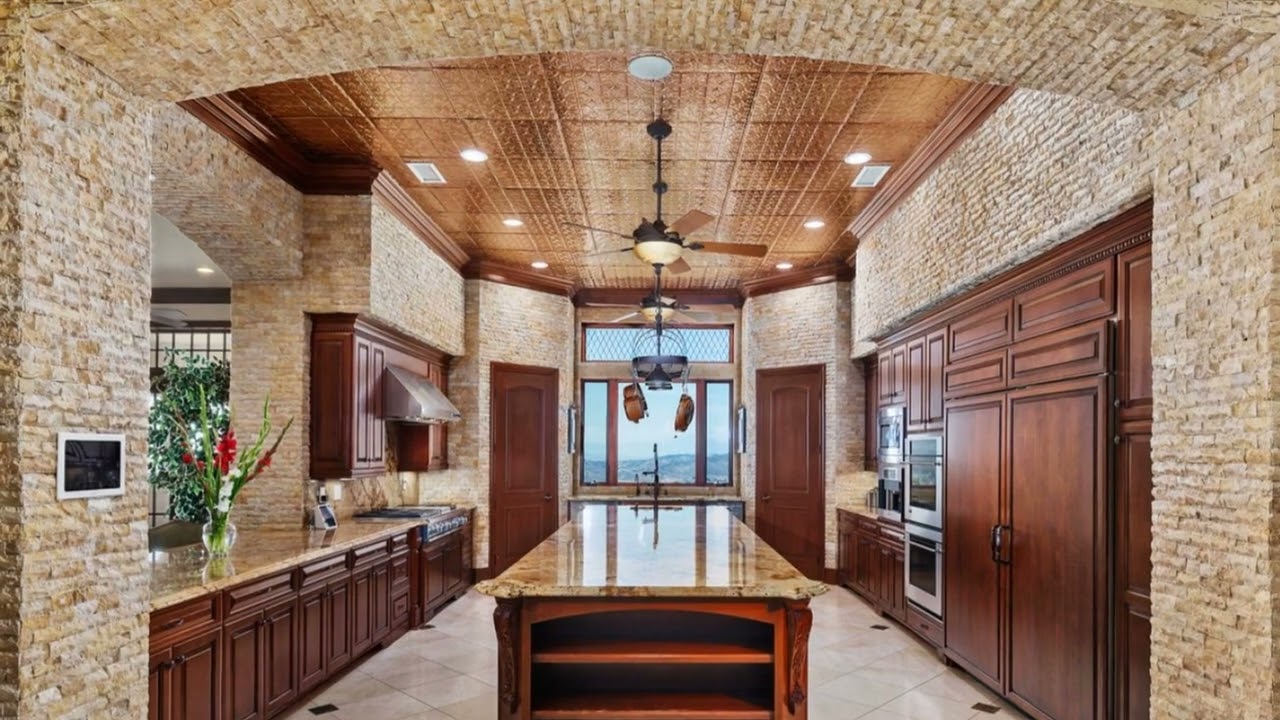 Exquisite Hillside Estate with Panoramic Views