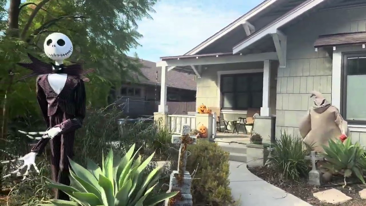 Stroll through Bungalow Heaven ep. 3 The Craftsman Bungalows of Pasadena California