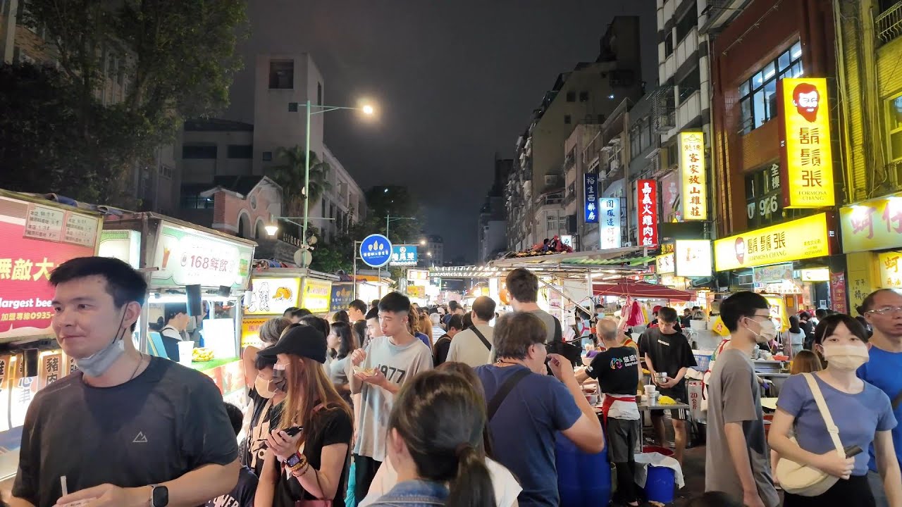 Taipei's Ningxia Night Market : A Walk Through Food Heaven