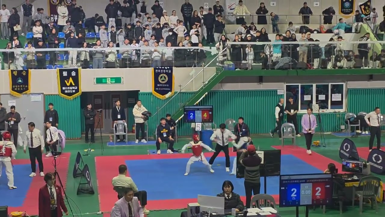 결승 억까로짐 마지막에 점수 안줌 