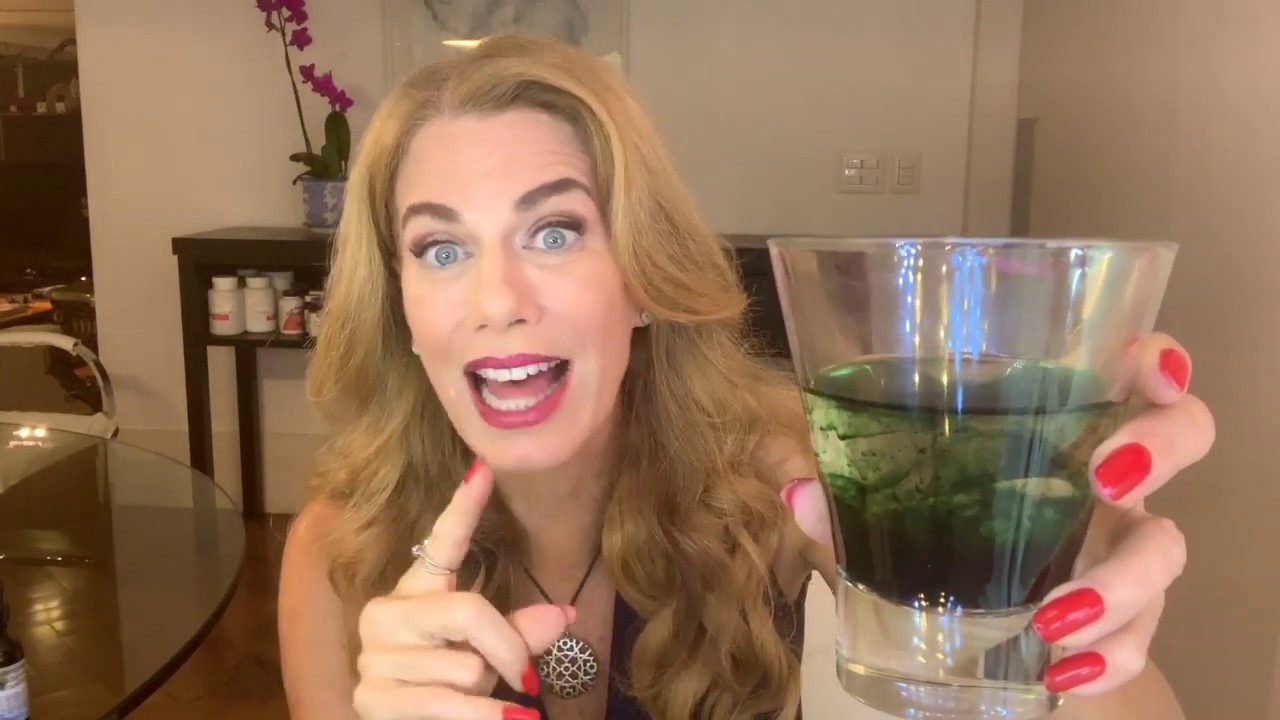 CLOROFILA DETOX: 7 BENEFICIOS para AUXILIAR seu INTESTINO | Carina Palatnik
