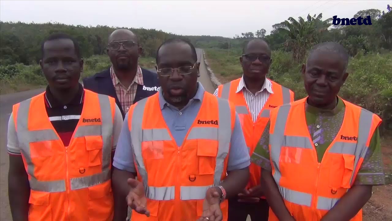 Chantier Agboville Cechi - visite du directeur général du BNETD