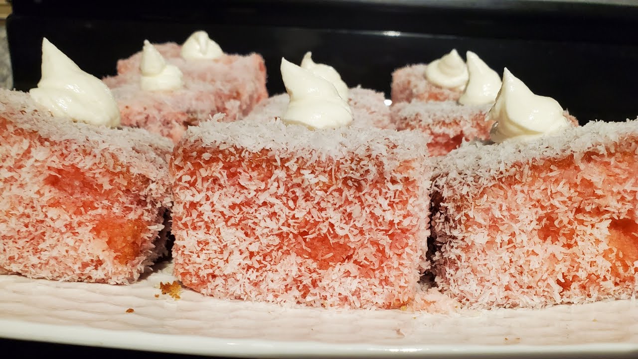 Lamington Cake (Carrée Rouge) - Laila's Cuisine - Episode 161