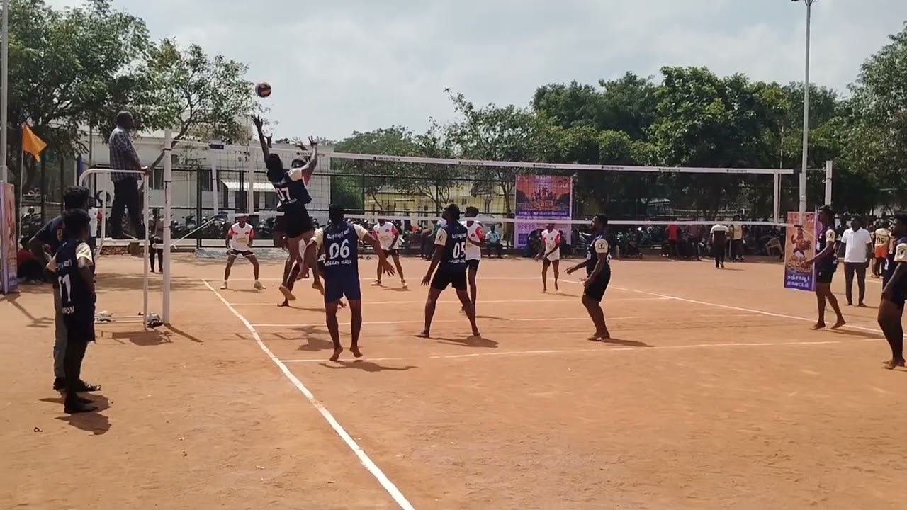 SDAT மைதானத்தில் நடைபெற்ற மாவட்ட அளவிலான கைப்பந்து போட்டி பூவாளூர் vs பேராவூரணி 👍❤️🏐🏐