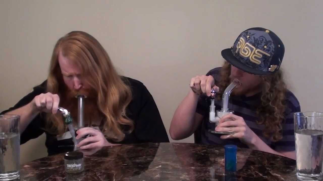 420tv Episode 2 - Hits From The Bong