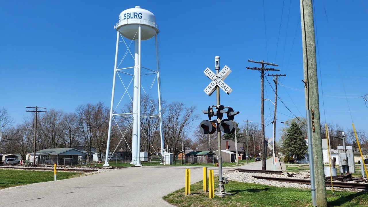 1 Signal Wonder: Abandoned Railroad Crossing (Sycamore Street & Oak Street, Campbellsburg, IN)