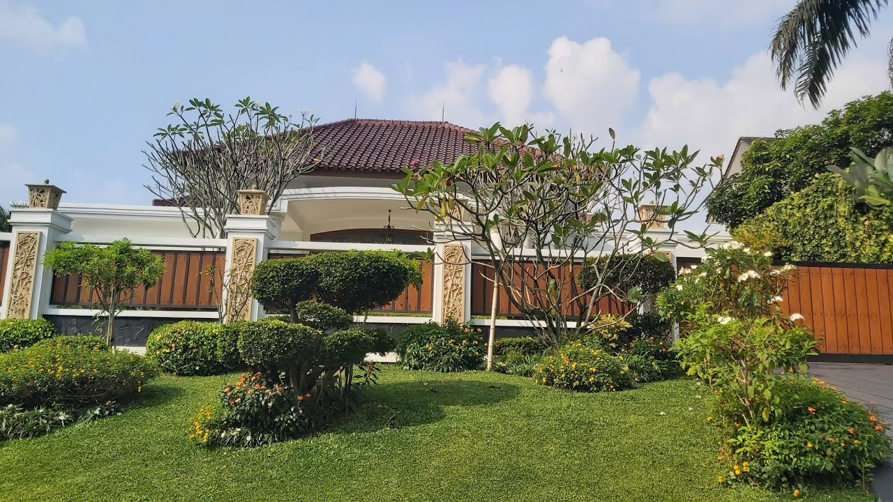 RUMAH MEWAH VIEW GOLF MEDITERANIA GOLF HILLS SENTULCITY BOGOR