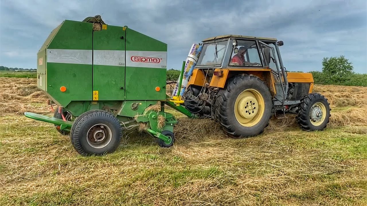(Sianokosy) Belowanie Siana 2021 (AgroFani) Ursus & Sipma Z-590/1