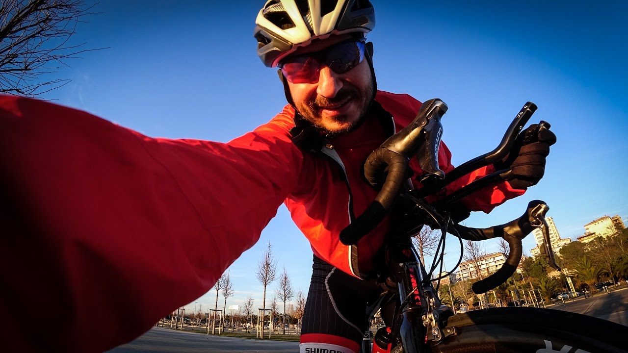 Зимняя одежда для езды на велосипеде: как одеваться для езды на велосипеде в холодную погоду | Vl...