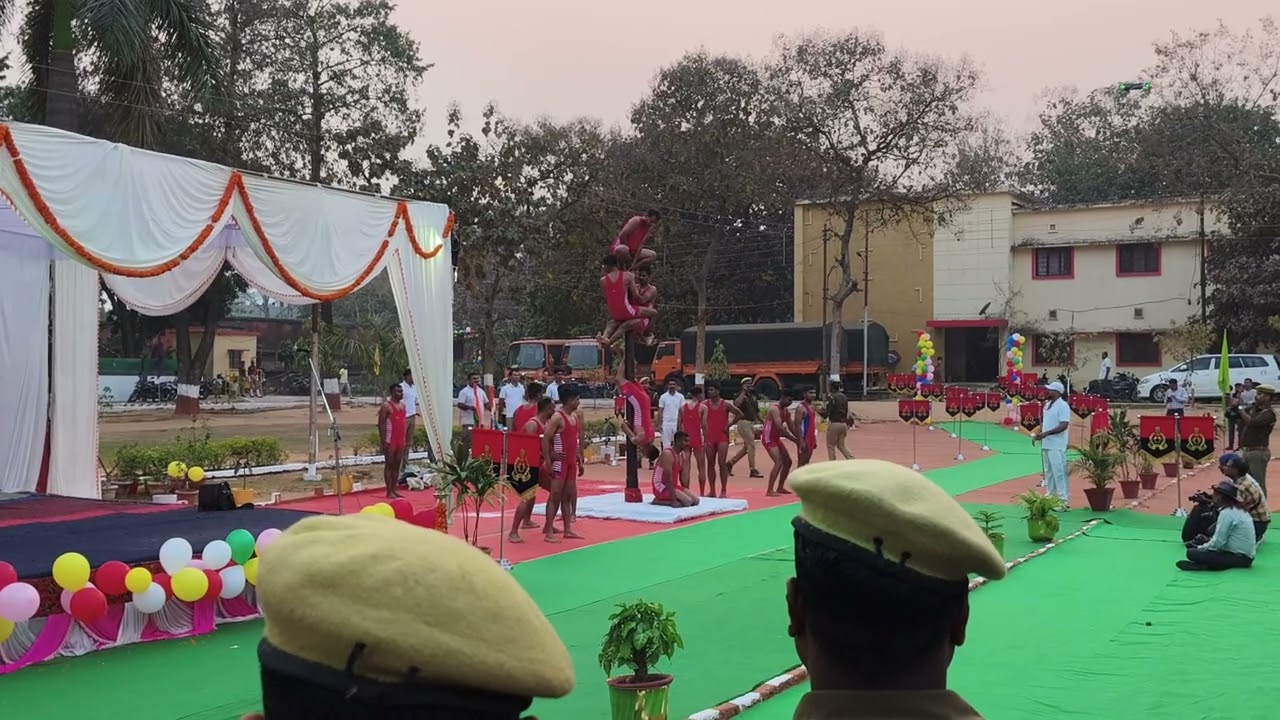 26 वी वाहिनी पीएसी गोरखपुर 61वे स्थापना दिवस पर मलखंभ प्रतियोगिता।