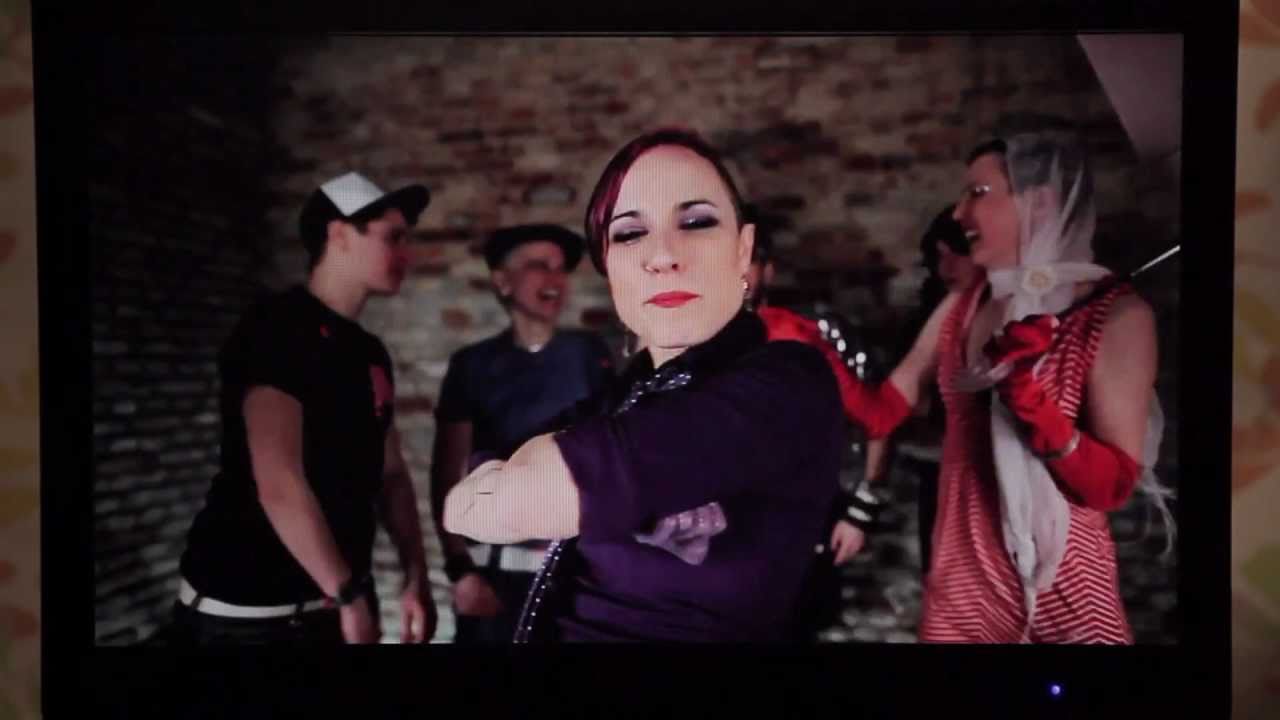 Pro Homo - Sookee und Tapete (official music video HD)