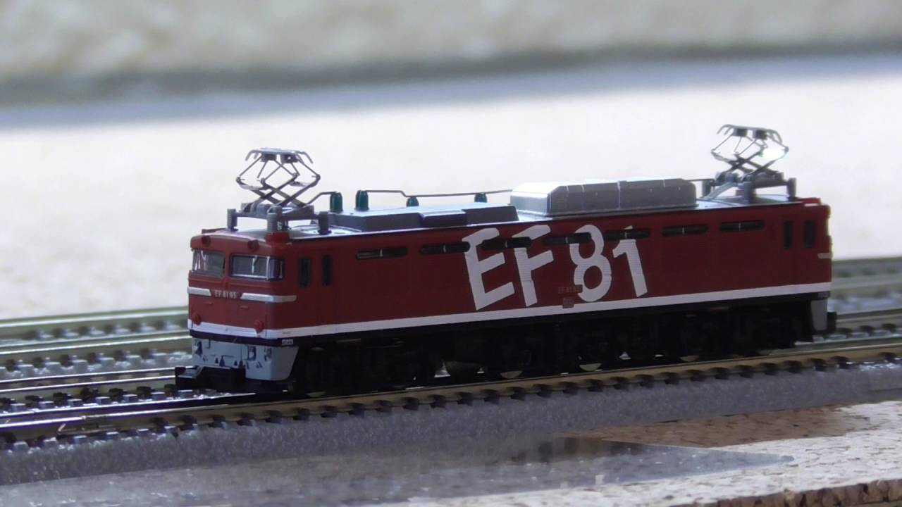 TEST Rokuhan Z E-Lok EF81
