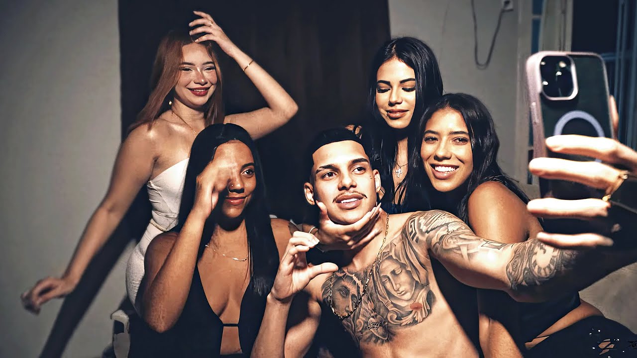 I'M MR LONELY NO MEU COLCH&Atilde;O - DJ Arana, DJ KN de Vila Velha, Ryan SP, Vulgo FK e JVila (Web Clipe)