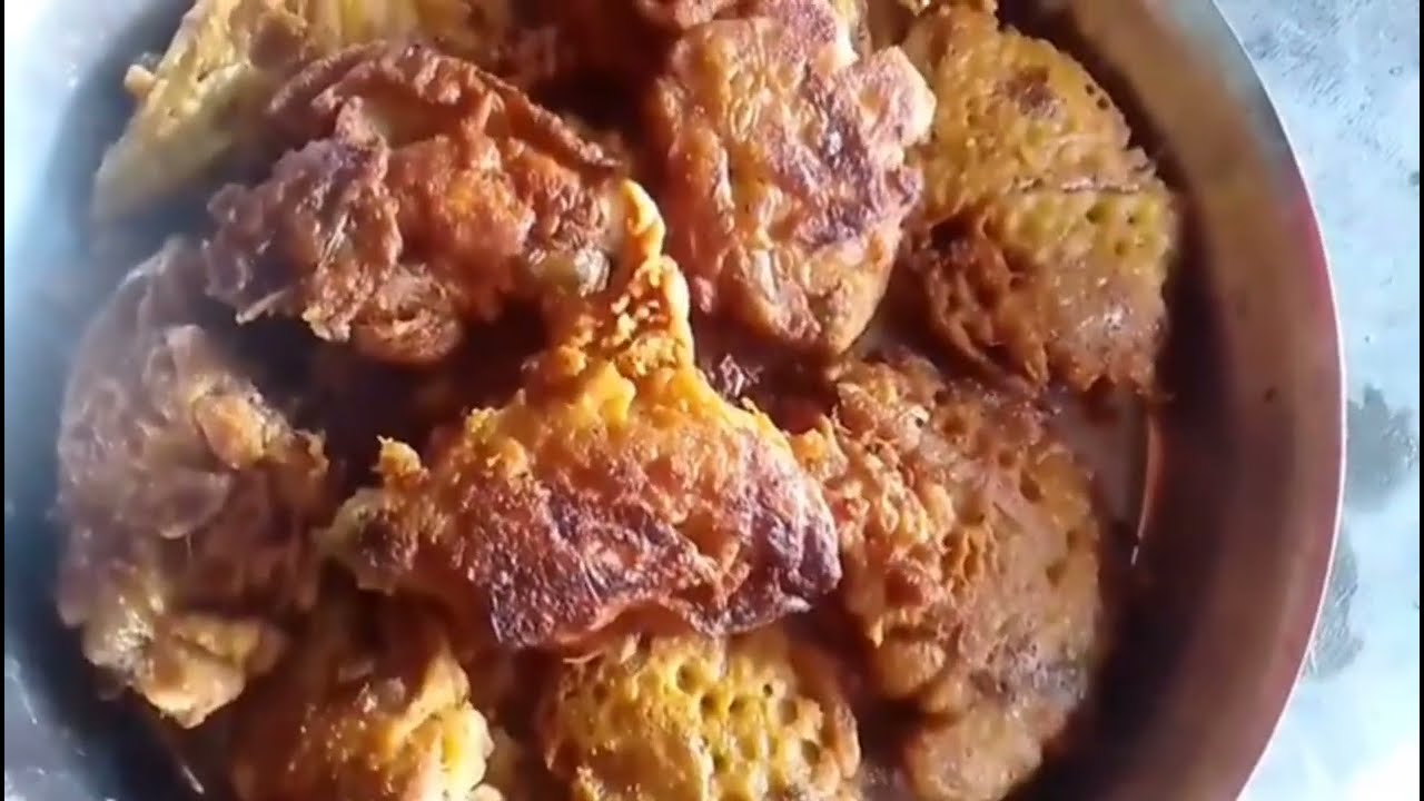 বক ফুলের বড়া ।