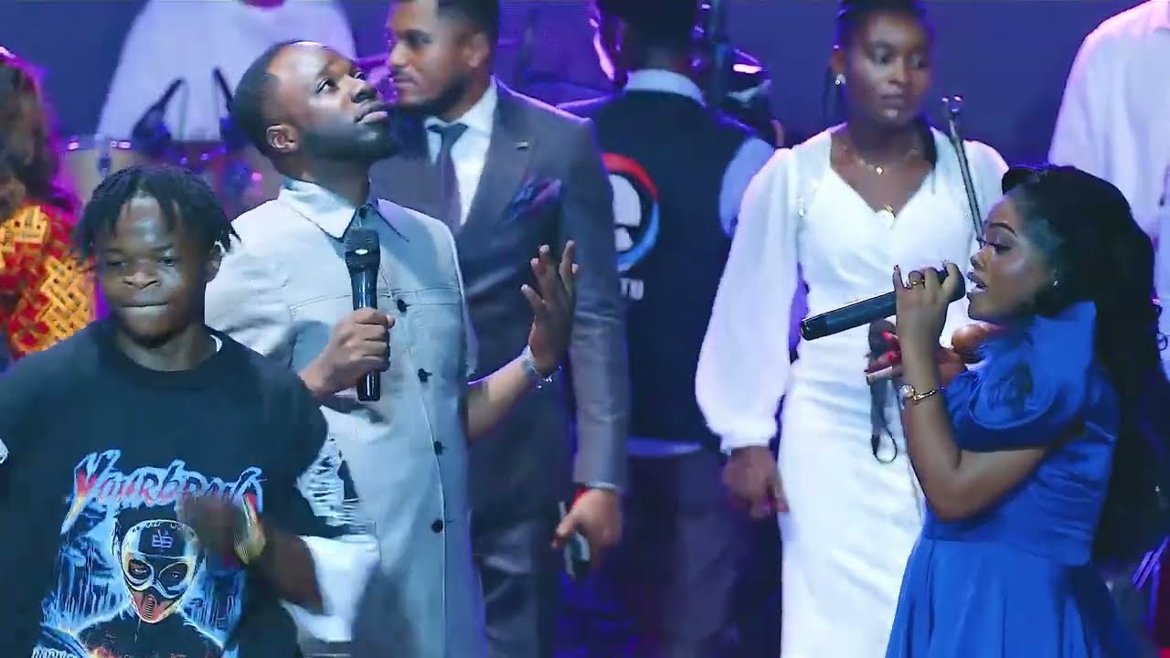 ORNELLA MWENZELA GRÂCE ,FISTON MAMBA ,KAMU FISL DANS MOYI MUMANA KUNANGA