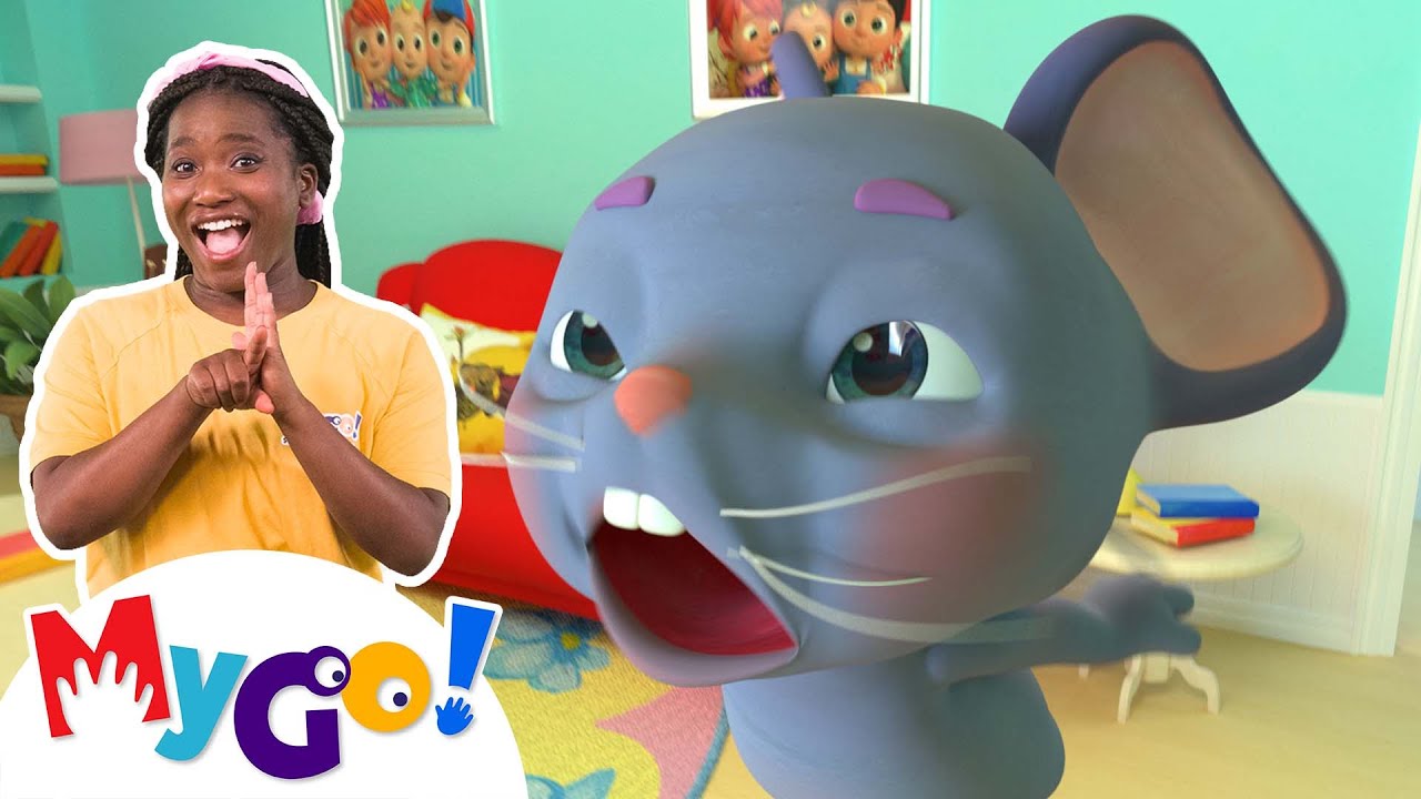 Hickory Dickory Dock | CoComelon Nursery Rhymes & Kids Songs | MyGo! Sign Language For Kids
