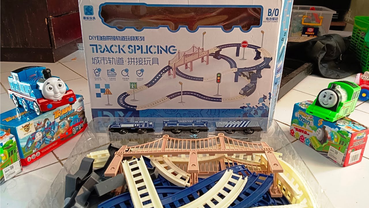 Unboxing dan Merakit Mainan Baru Kereta Api Thomas and Friends Track Splicing