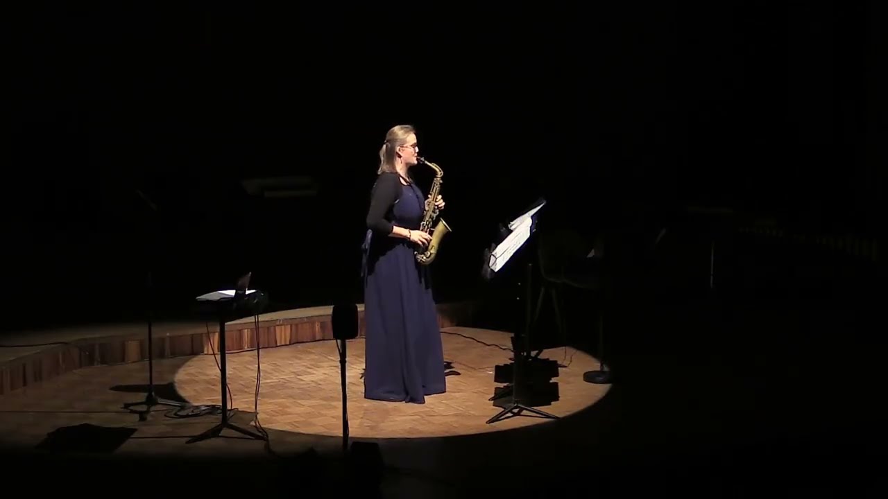 Sharleen Revia: Escape to Entrance (Maira Thomas - Saxophon)