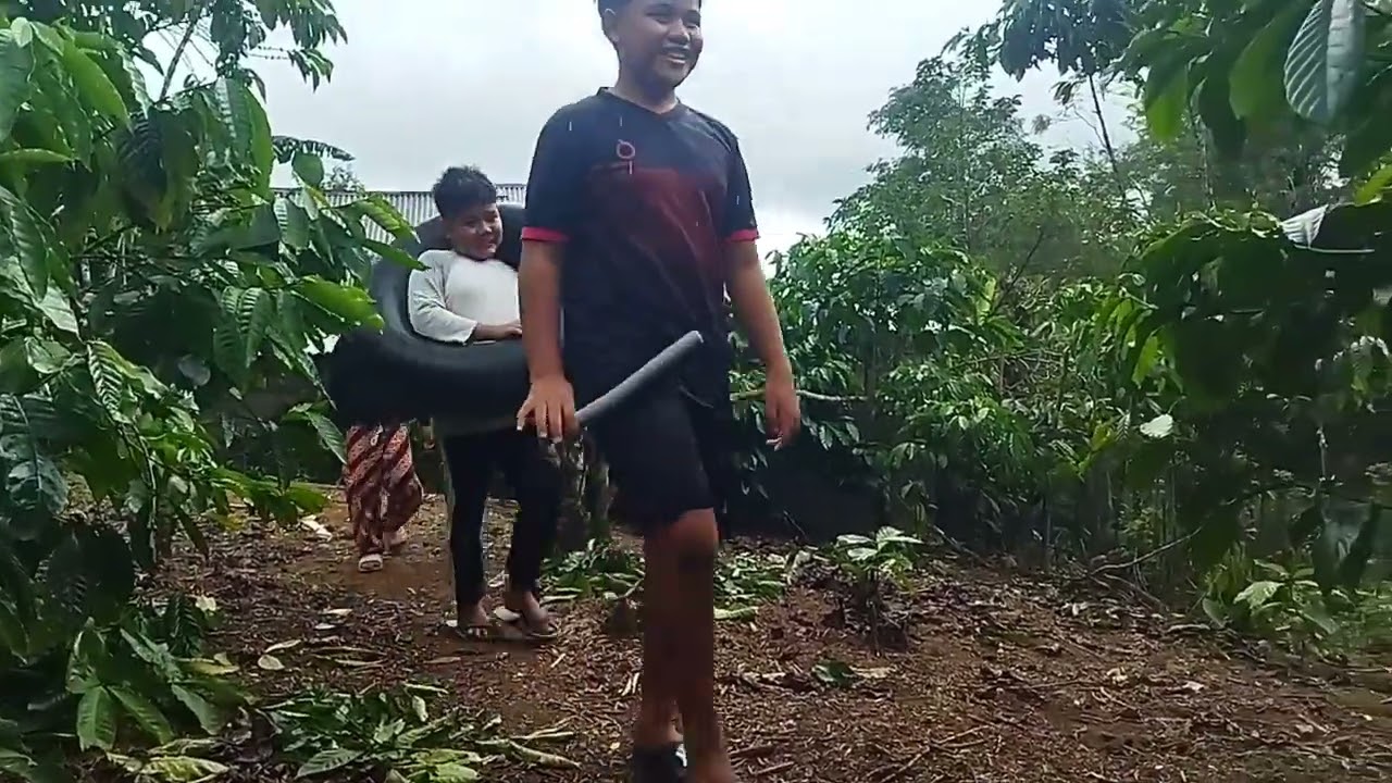 Bermain ban dan sembunyi batu (menyambut bulan suci ramadhan)