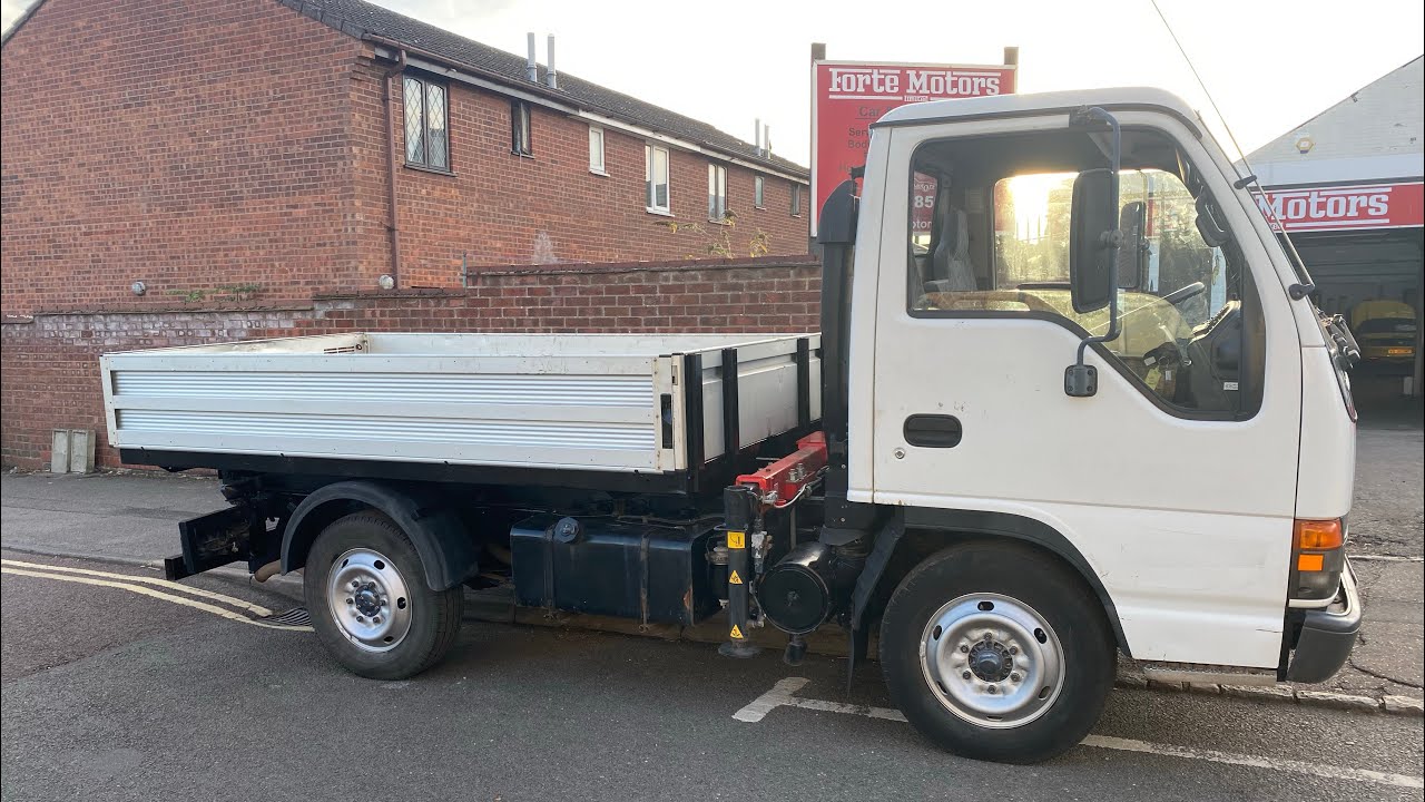 Isuzu NKR Grafter 2006 (06) 84,000 miles Tipper