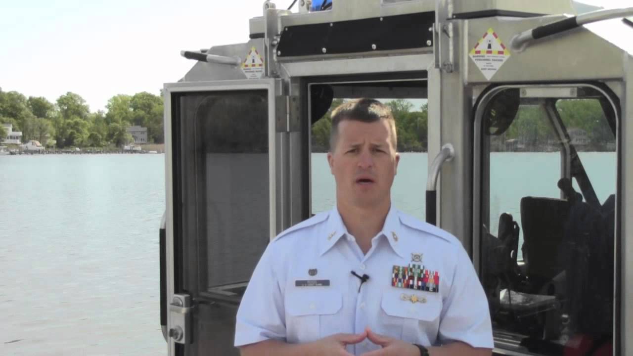 How to use VHF radio on a boat  - An interview with the US Coast Guard and some basic procedures