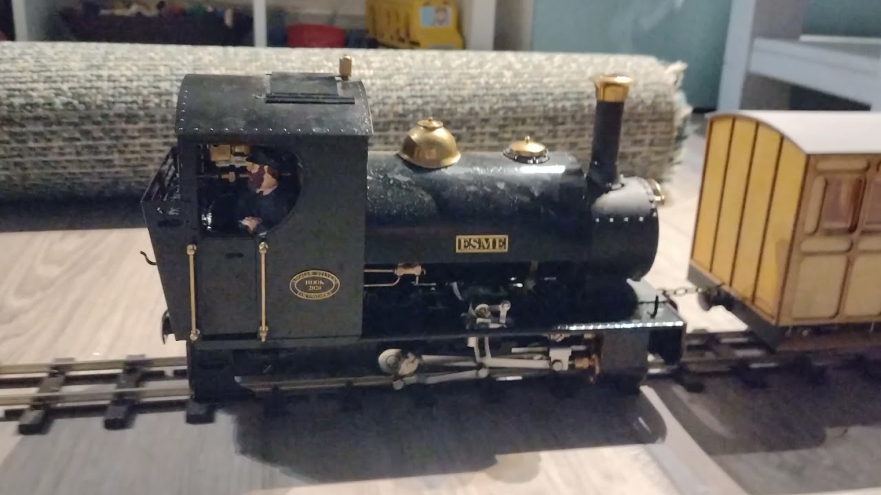 ESME - Roundhouse Katie kit built